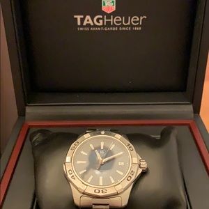Genuine Men’s Tag Heuer AQUARACER in BLUE **FIRM $